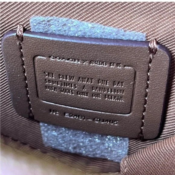 NWT Coach X Observed By Us Heart Coin Case In Signature Canvas - Picture 12 of 15